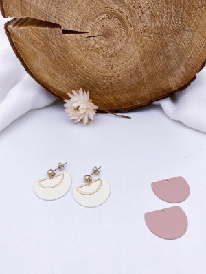 Ensemble afgetopte cirkel en open bedel halve maan